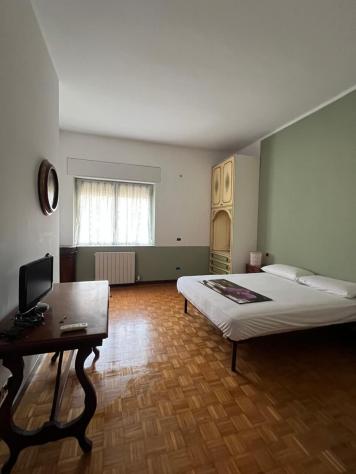 Stanza in appartamento in affitto a Novara