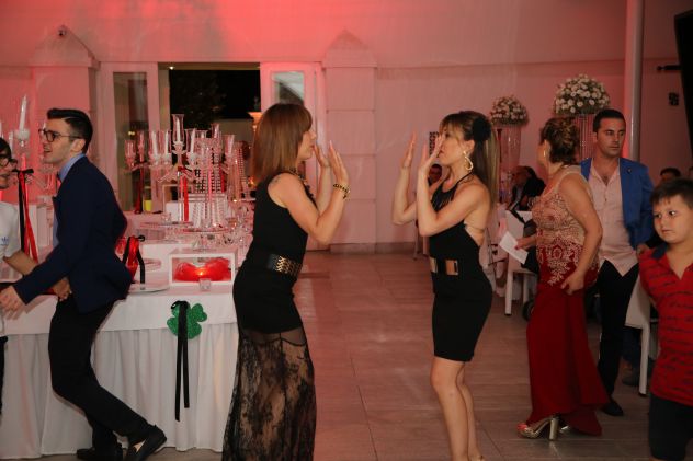 DEEJAY SERVICE & ANIMATION - ESPERIENZA DECENNALE