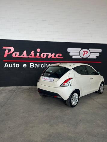 Lancia Ypsilon DISTRIBUZIONE NUOVA - Foto 3