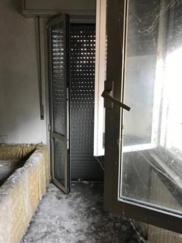 Immobile in asta di 74 m², box auto in vendita a Parabiago - Foto 4