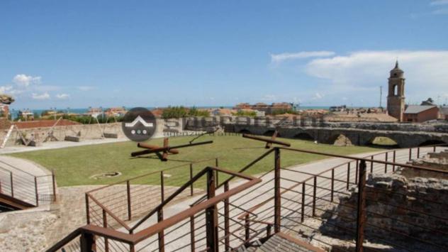 Fano nel centro storico proponiamo in vendita attività commerciale attualmente a ristorantino/gastronomia. il locale di circa 44 mq è completamente at - Foto 5
