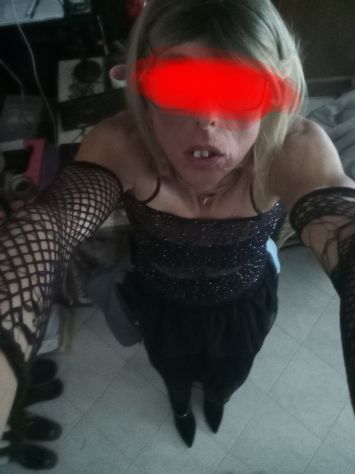 ๐ฆ๐ฆ๐ฆ๐
๐ CHIARA puledrina travestita di Fiumicino โค๏ธ ospito per ๐น๐๐น in amb Tel:3717446886