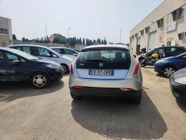 Lancia Delta 1.6 MJT DPF 105 CV Gold - Foto 9