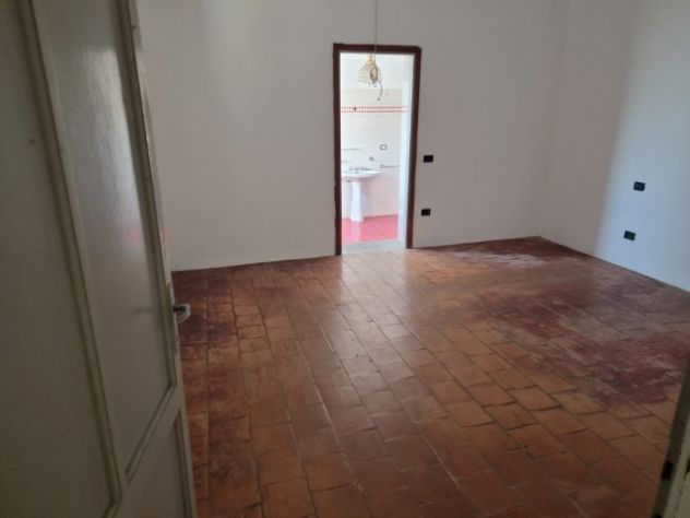 CASA INDIPENDENTE CON BOX ED AREA DI PERTINENZA - Foto 7
