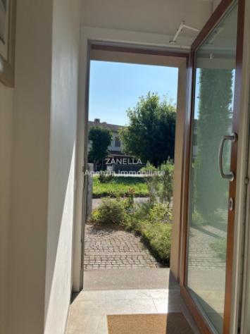 Villetta a schiera di 110 m² con più di 5 locali in vendita a Castelfranco Veneto - Foto 2