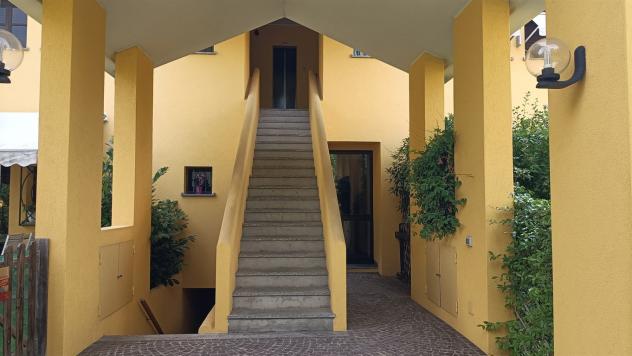 LESMO COUNTRY: 5 locali con tripli servizi e terrazzo. Cantina e Poss. box doppio. - Foto 10