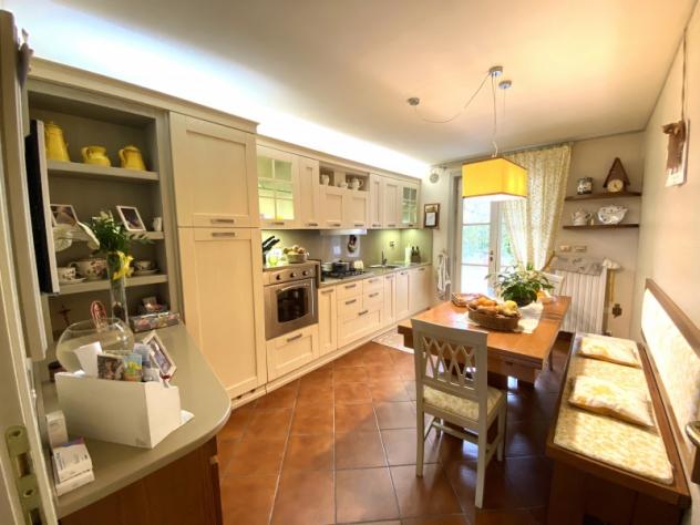 Villetta Indipendente con Giardino su 4 Lati – Ideale per Due Famiglie - Foto 5