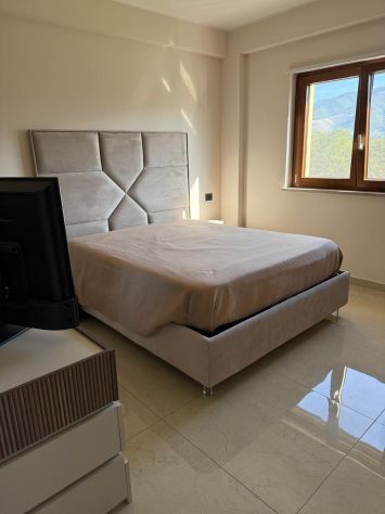 PADULA SCALO (SA) – APPARTAMENTO NUOVO, ARREDATO, CON ELETTRODOMESTICI E GARAGE - Foto 4