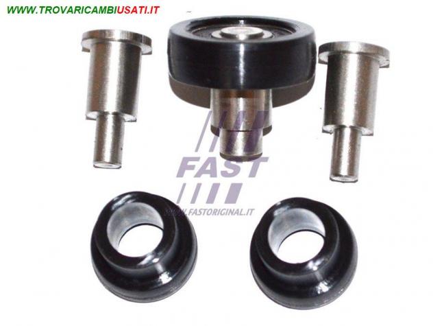 RULLO GUIDA PORTA SCORREVOLE CITROEN BERLINGO 96 LATERALE INF FT95542 CITROEN - BERLINGO 5 POSTI - 2002 2008, CITROEN - BERLIN