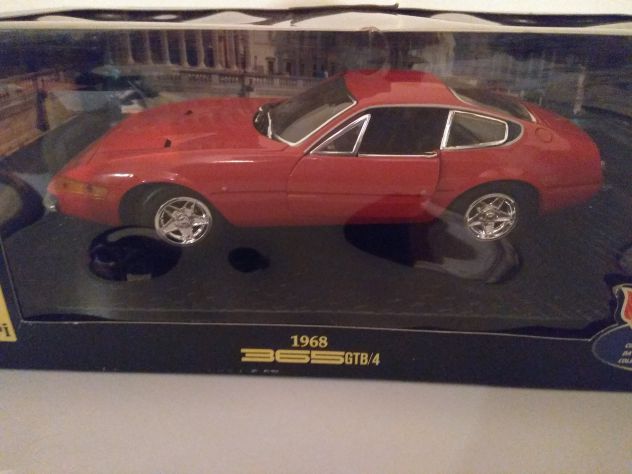ferrari 365 GTB/4 - Foto 2