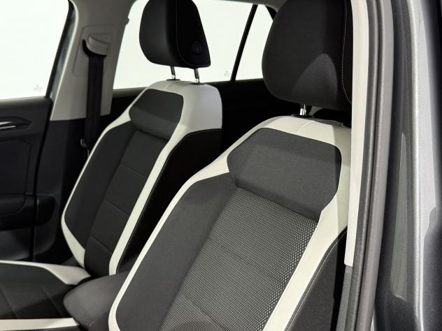 Volkswagen T-Roc 1.6 TDI SCR Advanced BMT - Foto 10