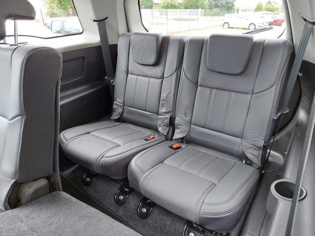 Mahindra XUV500 W8 AWD 4x4 2.2 Tdi 140cv E6B con 7 posti - Foto 5