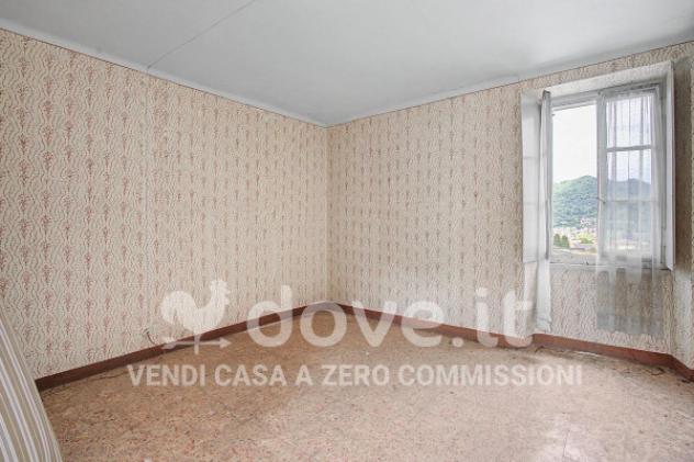 Appartamento di 251 m² con più di 5 locali in vendita a Mesenzana
