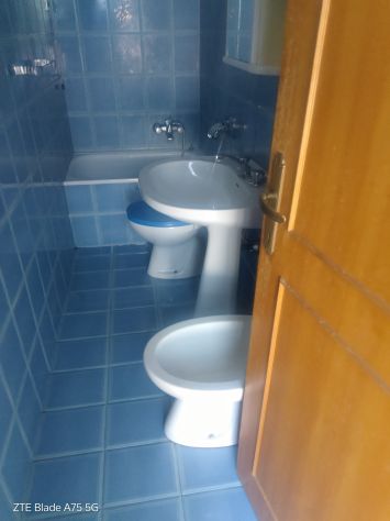 VALNERINA, CASA DI PAESE CON STEMMA MEDIEVALE E ANNESSI VICINO AL PONTE TIBETANO - Foto 7