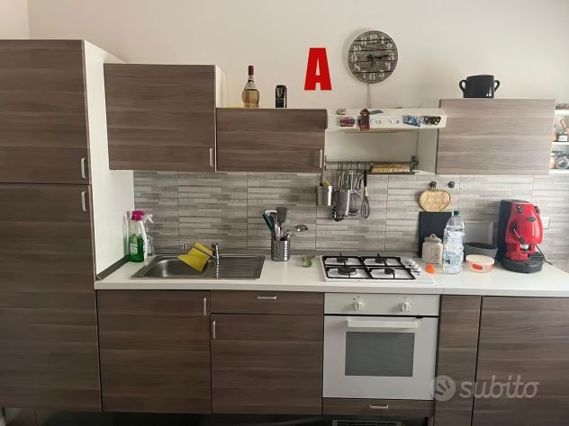 cucina Ikea completa di elettrodomestici