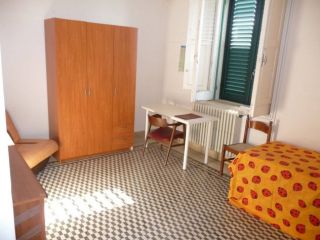 TRE CAMERE SINGOLE ZONA CAMPUS