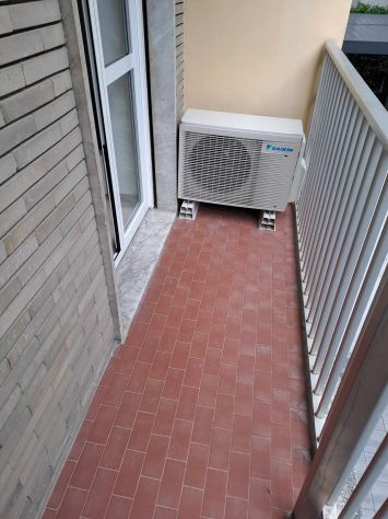Piazza Napoli moderno ristrutturato climatizzato cabina armadio e box auto - Foto 17