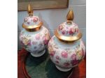 BELLA ELEGANTE COPPIA VASI ANTICHI CERAMICA DIPINTI DORATI PERFETTE CONDIZIONI