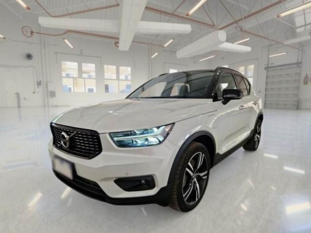 Volvo XC40 Recharge T5 180+82 CV Recharge Plug-in Hybrid R-Design