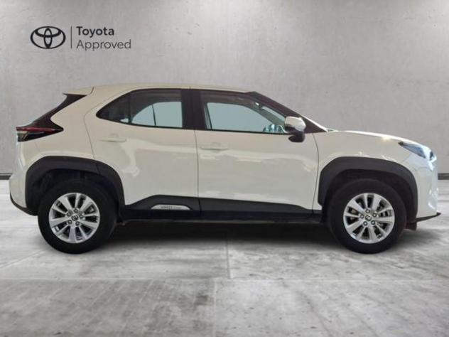 TOYOTA Yaris Cross 1.5 Hybrid 5p. E-CVT Active rif. 23719408 - Foto 4