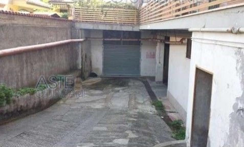 TORVAJANICA RUMENIA AFFITTASI VENDESI GARAGE 60 MQ. WC SOPPALCO 35 MQ MAGAZZINO - Foto 5