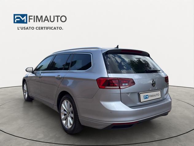 Volkswagen Passat Var. 2.0 TDI 150 Cv DSG Business - 2022 - Foto 4