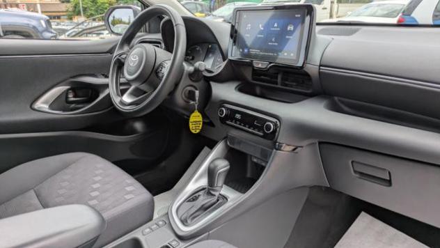 TOYOTA Yaris HYBRID 1.5cc 92cv rif. 23900125 - Foto 8