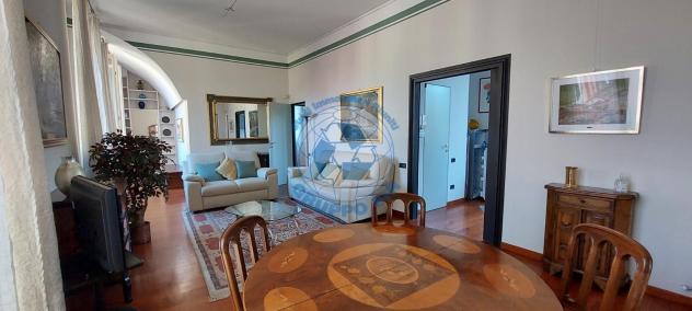 MONZA Centro, isola pedonale - elegante ed ampio trilocale arredato con box doppio - Foto 9