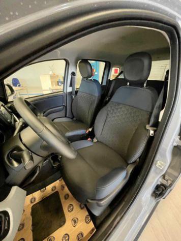 FIAT Panda 1.0 FireFly S&S Hybrid City Cross - Foto 8