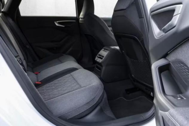 AUDI A5 Avant TDI 150 kW mHEV+ S tronic S Line edition rif. 23112619 - Foto 8