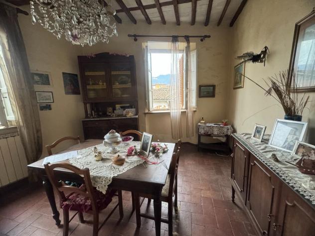 casa indipendente in vendita a Lucca