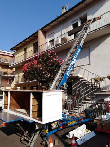 Noleggio elevatore per traslochi - Foto 4