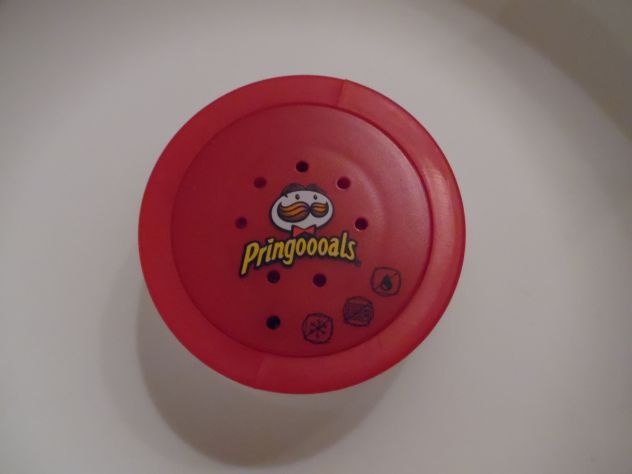 UN PORTA PATATINE PRINGLES NUOVO ORIGINALE MARCA PRINGLES PRINGOOOALS CONFEZIONA - Foto 3