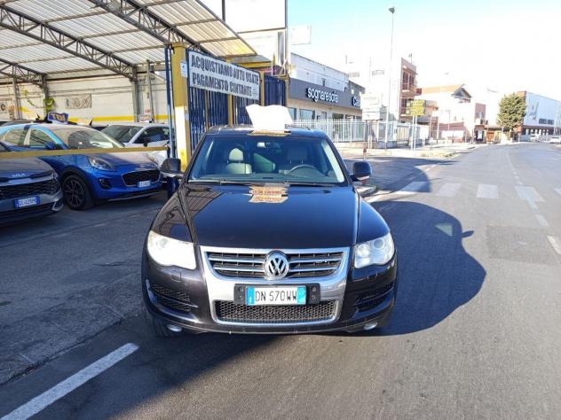 VOLKSWAGEN Touareg V6 TDI aut. Executive NAVIGATORE - Foto 2