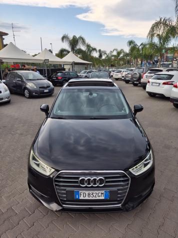Audi A1 1.6 TDI 116 CV Design full optional - Foto 3