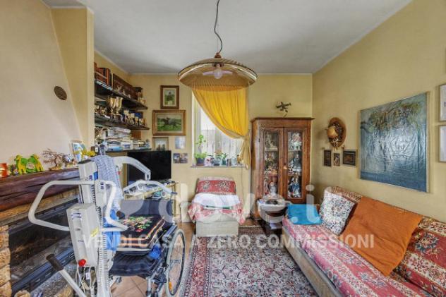 Casa indipendente di 280 m² con 5 locali e box auto in vendita a Luino - Foto 6