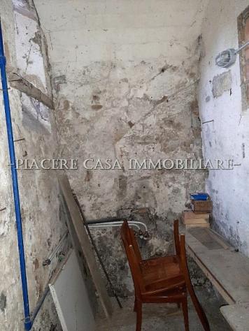 Casale da ristrutturare con 2 ha di uliveto in vendita nel circondario di Orvieto - Foto 10