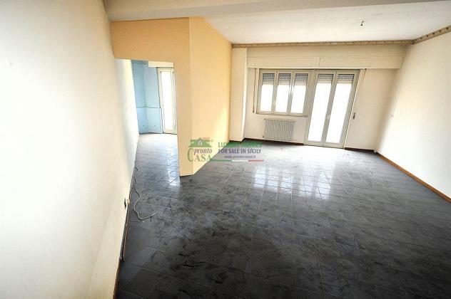 Rif. 9691 - Soluzione indipendente con ampio Terrazzo + Comm.le - Foto 12