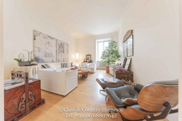 Roma Prati, Alberico II: Prestigiosa Dimora di Design con 4 Camere - Foto 10