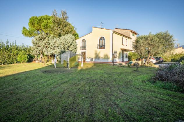Villa in vendita a San Giuliano Terme 190 mq Rif: 1321286