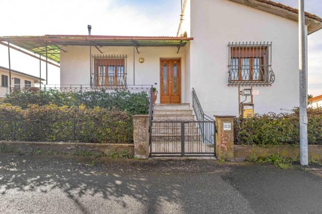 Casa singola in vendita a Santa Maria a Monte 315 mq Rif: 1394422