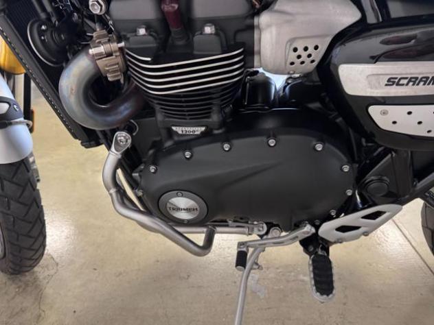 TRIUMPH Scrambler 1200 XE BLACK rif. 23457625 - Foto 9