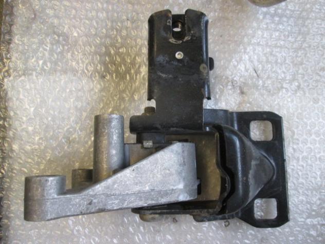 SUPPORTO MOTORE FORD KA 1.3 B 44KW 5M 3P (1997) RICAMBIO USATO
