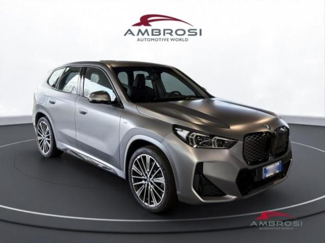 BMW iX1 eDrive20 Xline Premium Package rif. 24211645 - Foto 2