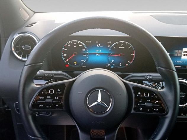 Mercedes-Benz GLA GLA-H247 2020 180 d Sport auto - Foto 10