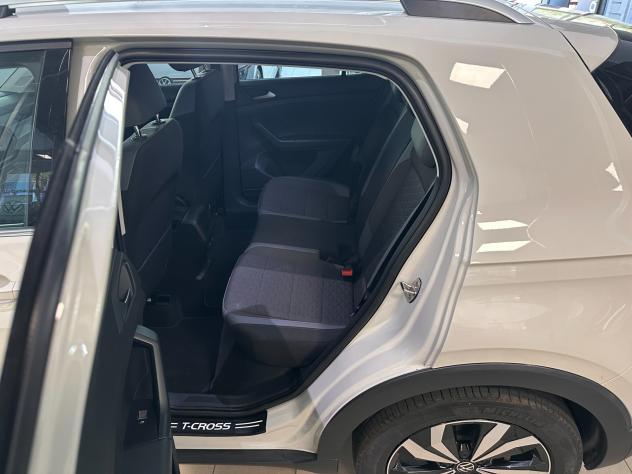 Volkswagen T-Cross 1.0 TSI 110 CV DSG Sport - Foto 7