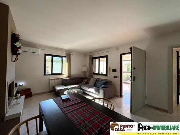 CARINI – VIA MILIOTI | PORZIONE DI VILLA BIFAMILIARE CON 500 MQ DI TERRENO - Foto 11