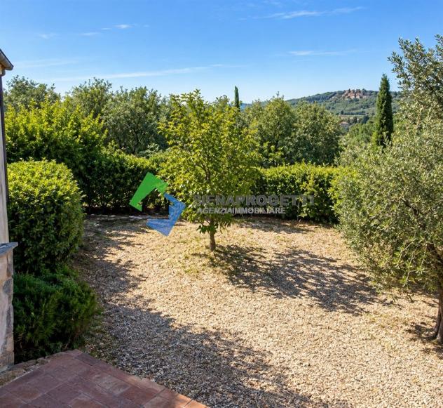 CASTELLINA IN CHIANTI – APPARTAMENTO CON SPAZIO ESTERNO PRIVATO E POSTI AUTO. - Foto 3