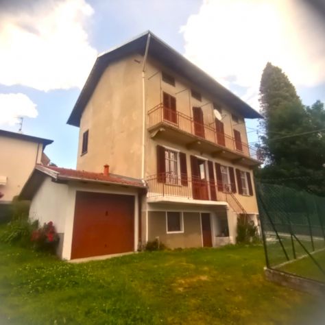 Valdilana Ponzone casa indipendente con terreno