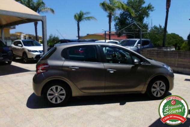 PEUGEOT 208 1.4 8V HDi 68CV 5p. Allure rif. 23940271 - Foto 8